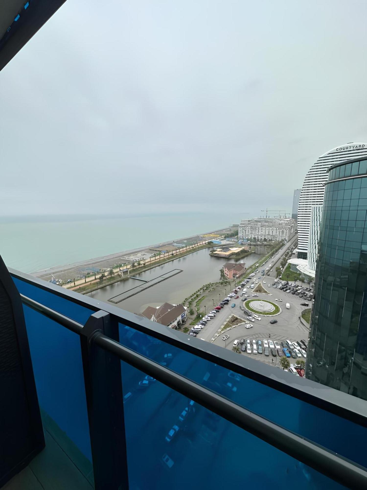Orbi City Apartment With Sea View 바투미 외부 사진